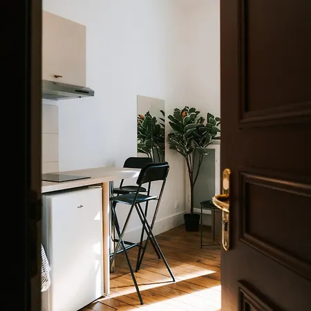 Appartement L 'haussmannien - Chic - Gare - Metro - Centre *